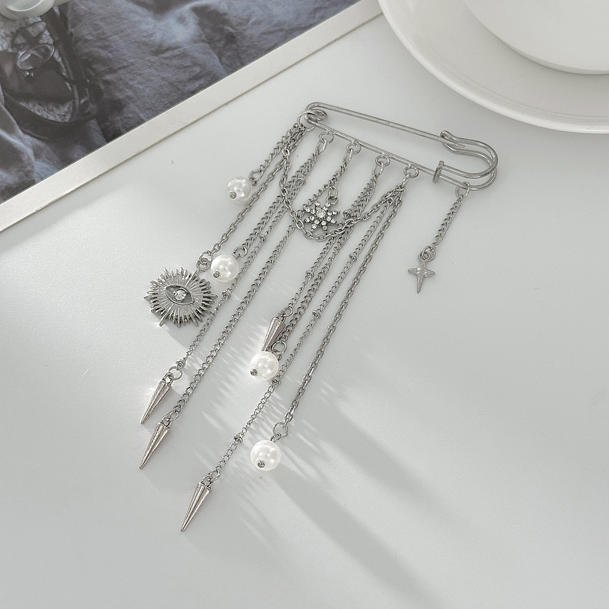 Imitation Pearl Brooch Elegant - огляд і ціна Women'S Formal Wear Accessories