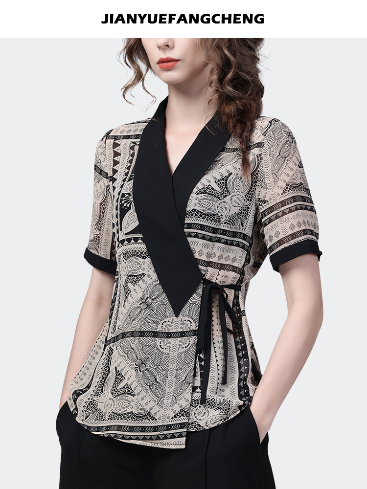 Luxury Black & White Geometric - огляд і ціна Women Formal Wear Stitching